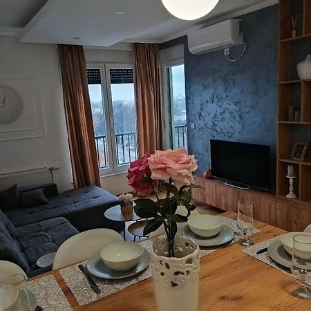 Apartman Milla Lux Νόβι Σαντ Εξωτερικό φωτογραφία