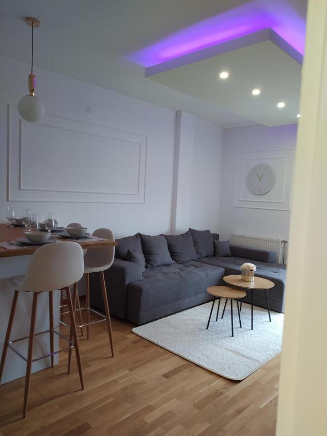 Apartman Milla Lux Νόβι Σαντ Εξωτερικό φωτογραφία