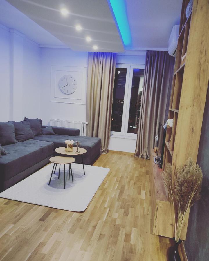 Apartman Milla Lux Νόβι Σαντ Εξωτερικό φωτογραφία